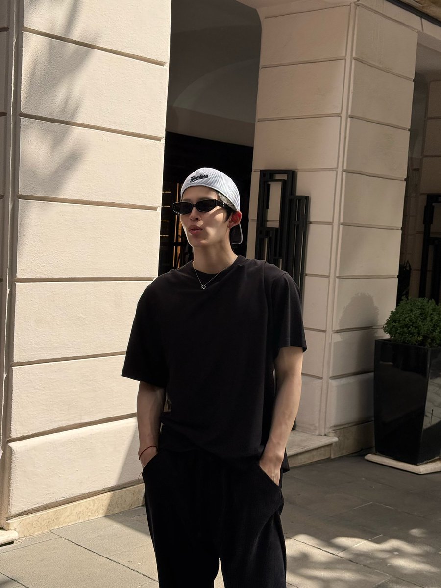 doublepjourney_'s tweet photo. ☕️

📸 IG : @ppnaravit 

#PondPhuwin2ndFMinRome
#ppnaravit https://t.co/B9NDpY8pZi