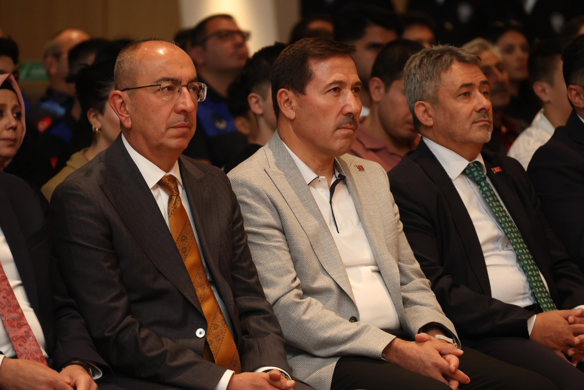 hkilca's tweet photo. Zabıta Teşkilatımızın 200. kuruluş yıl dönümü kutlu olsun. 🇹🇷

Şehrimizin huzuru, düzeni ve güvenliği için gece gündüz demeden özveriyle görev yapan tüm zabıta personelimizin #ZabıtaHaftası’nı tebrik ediyor, çalışmalarında kolaylıklar diliyorum. https://t.co/1VtIJZiNI4