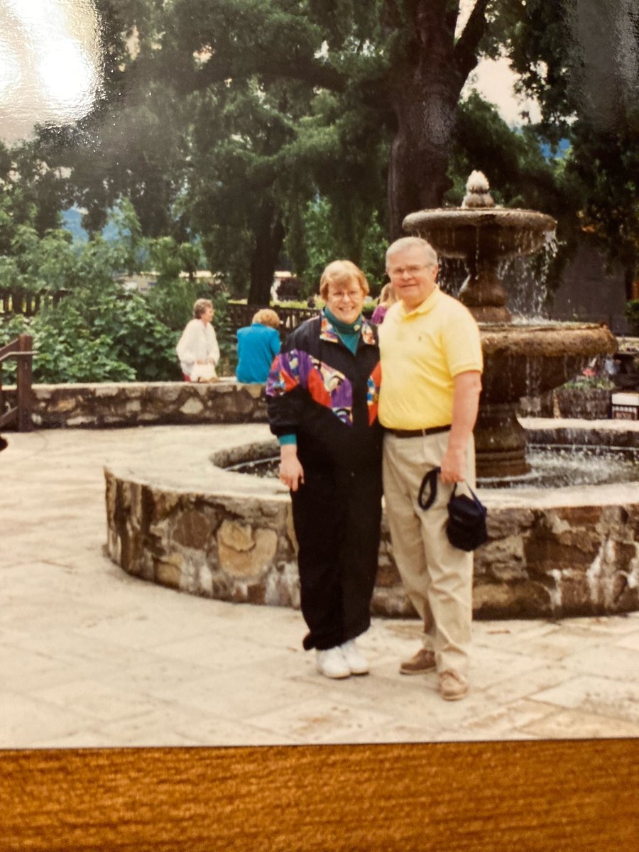 vsattui's tweet photo. This is what it's all about ♥️

We recently had the pleasure of welcoming the Maleys back to V. Sattui. Afterward, they sent us something pretty special. Family photos and memories stretching back nearly five decades. This is why we love what we do. https://t.co/sWYRt9cFZO