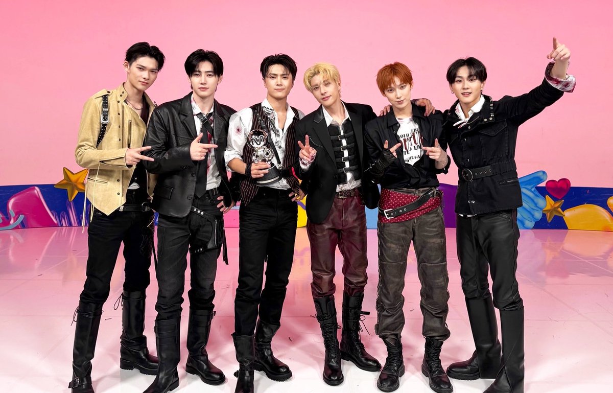 enhapopbase_'s tweet photo. ENGENEs, be ready for M Countdown Live Vote on Thursday at 6PM KST. https://t.co/vd63OWO6k7