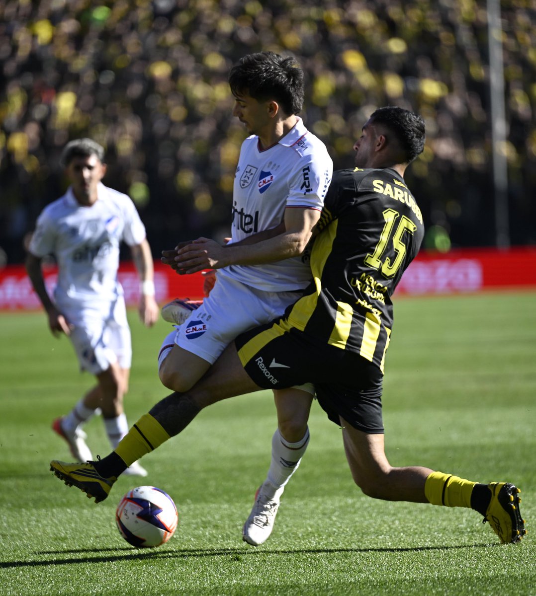 decanocom's tweet photo. Nacional recibiría sanción con quita de puntos por injerencia directa en hechos de violencia. 

Se cuenta con pruebas que demuestran la presencia de jugadores armados en el campo de juego.

Ahora se entiende porque fueron todos a buscar el roce con el delantero

#QuitateEsta https://t.co/gBtaBb7V3I