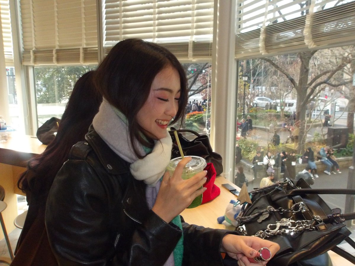 Greesel_JKT48's tweet photo. #GreeSelasa edisi dibuang sayang~ https://t.co/f2OT6QWaJN