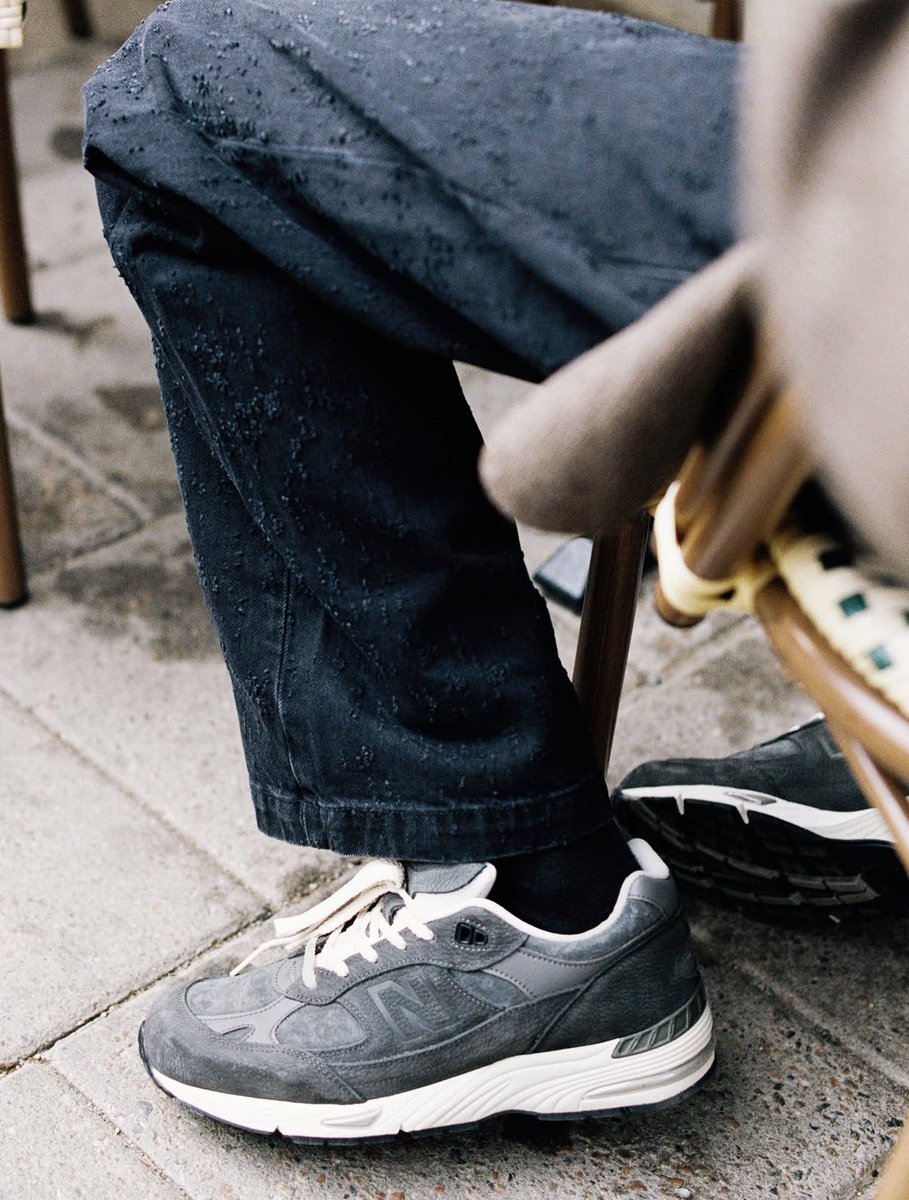StreetNightLive's tweet photo. mfpen + New Balance 991v1 is made out of surplus leathers from NB’s leftover materials and will be limited to 90 pairs.

Available September 3rd at Dover Street Market https://t.co/PFPV9RhNR9