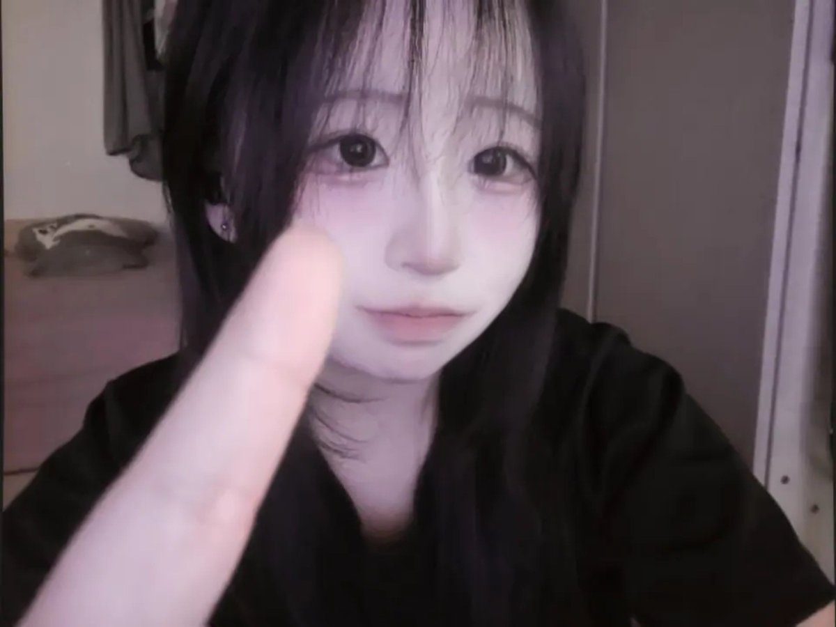 sxohyxn29's tweet photo. 진입장벽업서요 마니 찾아와주세요 맘눌해주시면 팔갑니다 초뎀초멘은 사랑입니당

트친들 의리인알해조!!

#트친소_𝕏친소 #정병계_𝕏친소 #일상계_𝕏친소 #우울계_𝕏친소 #외모정병 #애정결핍 #트찐 https://t.co/nE2ZJ4LGwS