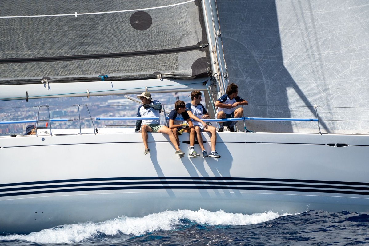 RCNTenerife's tweet photo. ⛵ Rumbo a Madeira desde el RCNT

La XXIV Regata Internacional Canarias–Madeira ya está en marcha. 

¡Buen viento y buena travesía a toda la flota! 🌊⛵

@realfederacioncanariadevela @fivtenerife @dxtenerife @deportesctfe @deportecanario_gobcan

#RCNT #Vela #CanariasMadeira https://t.co/mAFMMdE1gp