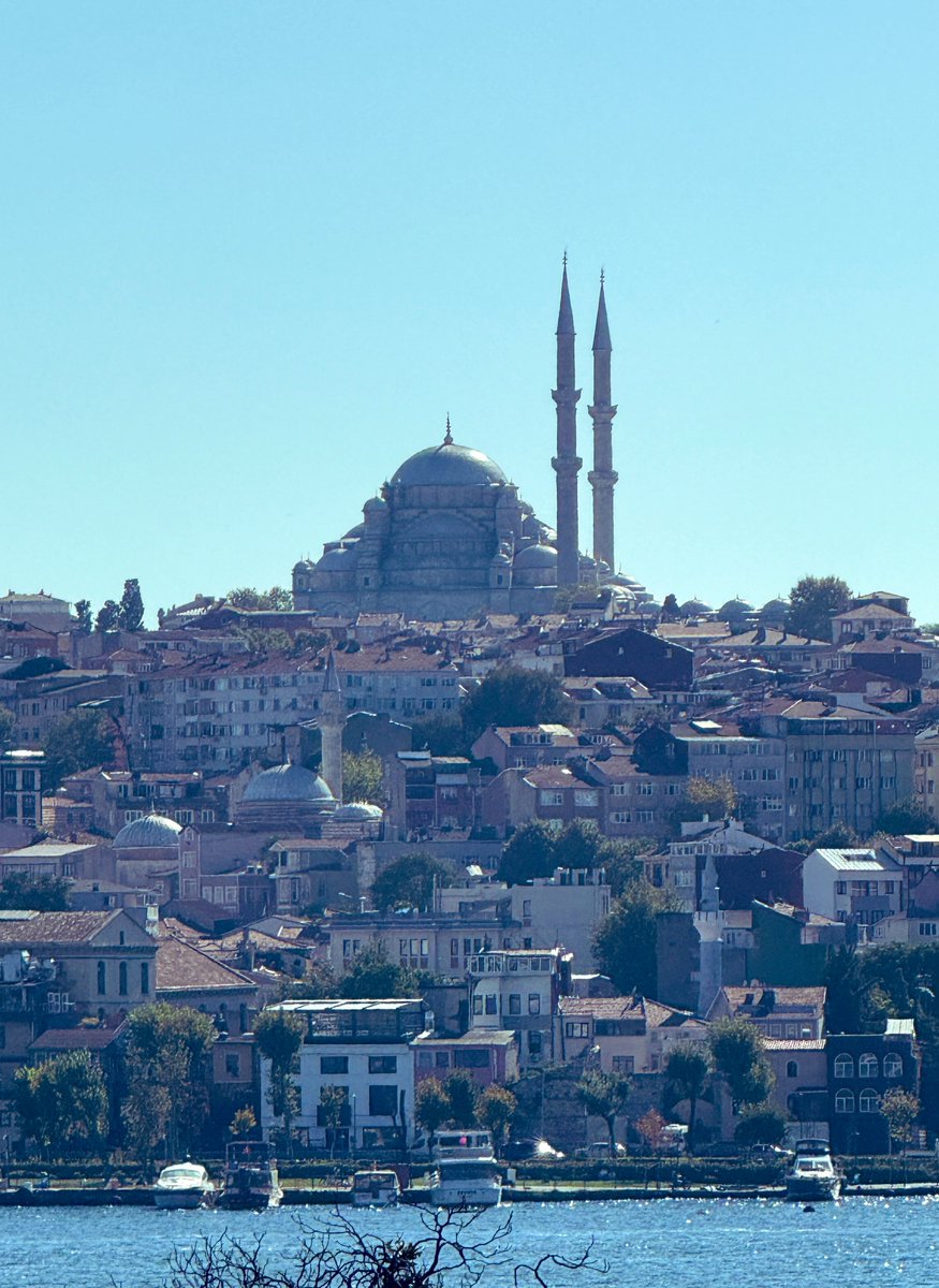 camiistan's tweet photo. Kasımpaşa’dan Fatih Camii https://t.co/xW2mQknfbN