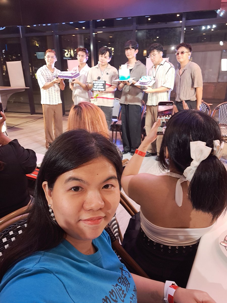 xandz34's tweet photo. 1st One 5th Anniversary Event 🥰
#1stone #1stone5thanniversary #1stOneAtOmangoSix #ppop #forone
📷 aug 3 2025 @1stoneOfficial @1stoneofc_ace @1stoneofc_max @1stoneofc_alpha @1stoneofc_j @_philipruss_ @_jaysonlee https://t.co/VPm48ujIWH