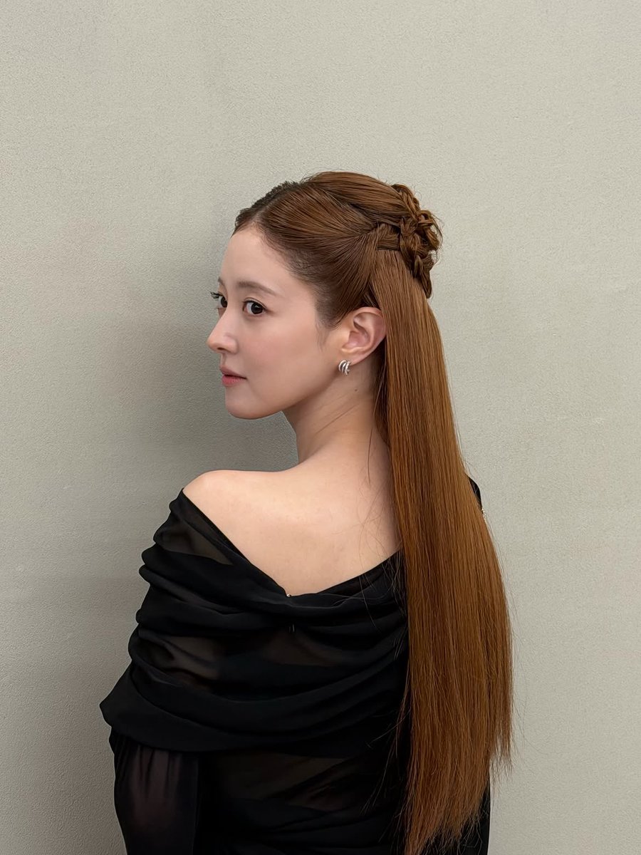 roong1220's tweet photo. 260901 #이세영 인스타🩵 https://t.co/ZweT2V6aFW