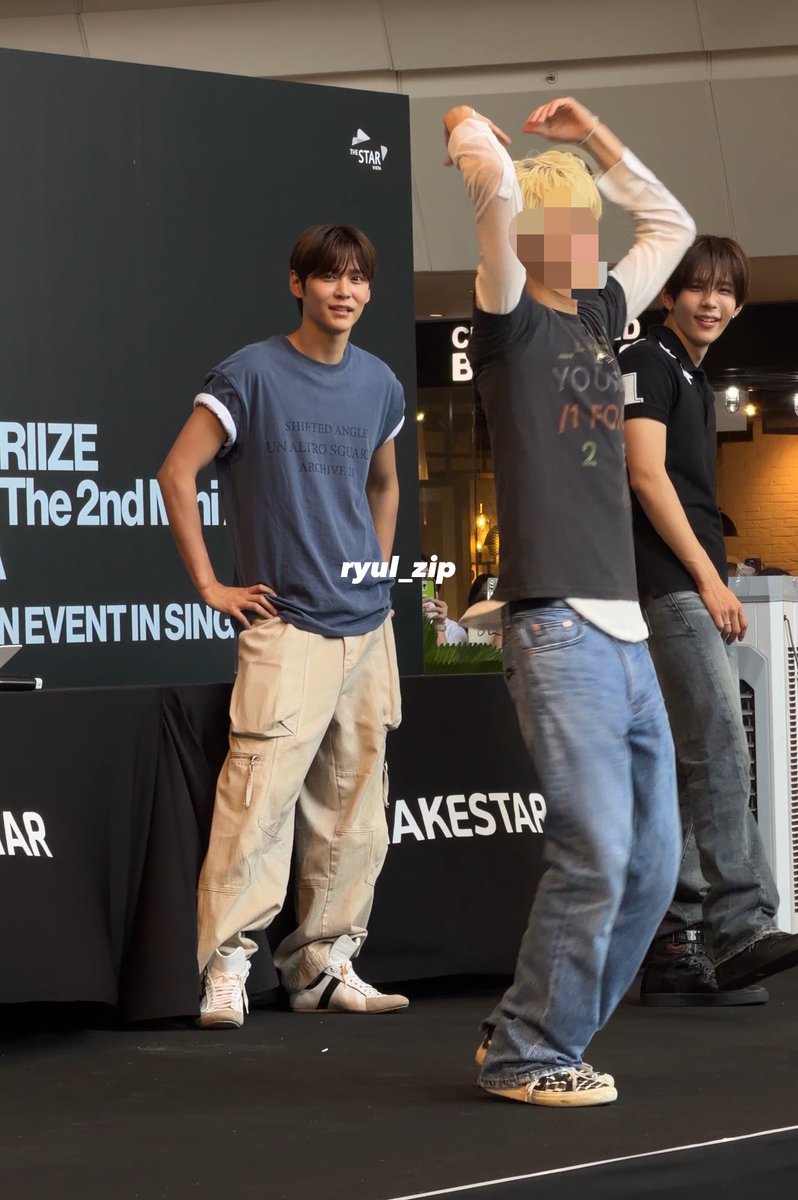 ryul_zip's tweet photo. eunseok, what do you want from meeeeee 😭

#RiizeinSG #riize #은석 #eunseok https://t.co/QZqeDwS5d5