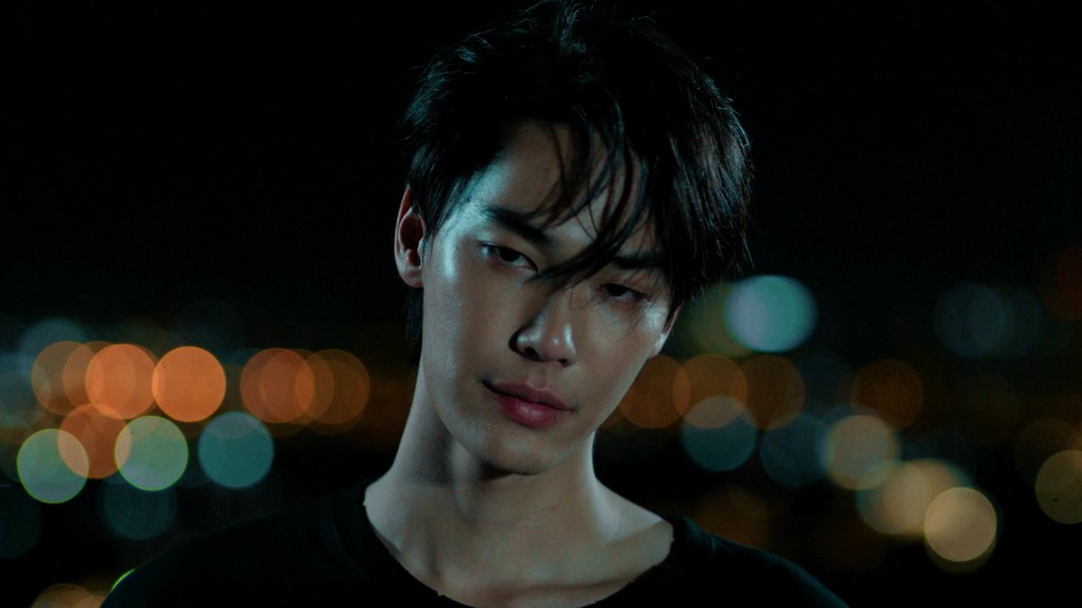 GMMTV's tweet photo. ตอนจบของ Nekros กำลังจุดประกายไฟอะไรบางอย่าง?
#MrKillSeriesEP9
@dew_jsu @Singha_Luang @off_tumcial https://t.co/9zfTis5Vg1