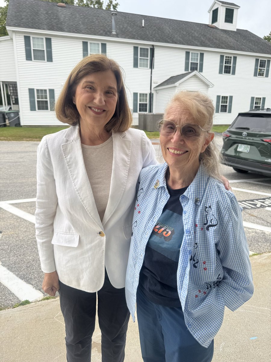 CindeWarmington's tweet photo. Spoke with Pembroke Dems this weekend about how we can lower costs for working families and give them the breathing room to get ahead. #NHPolitics https://t.co/yydyB4TJrl