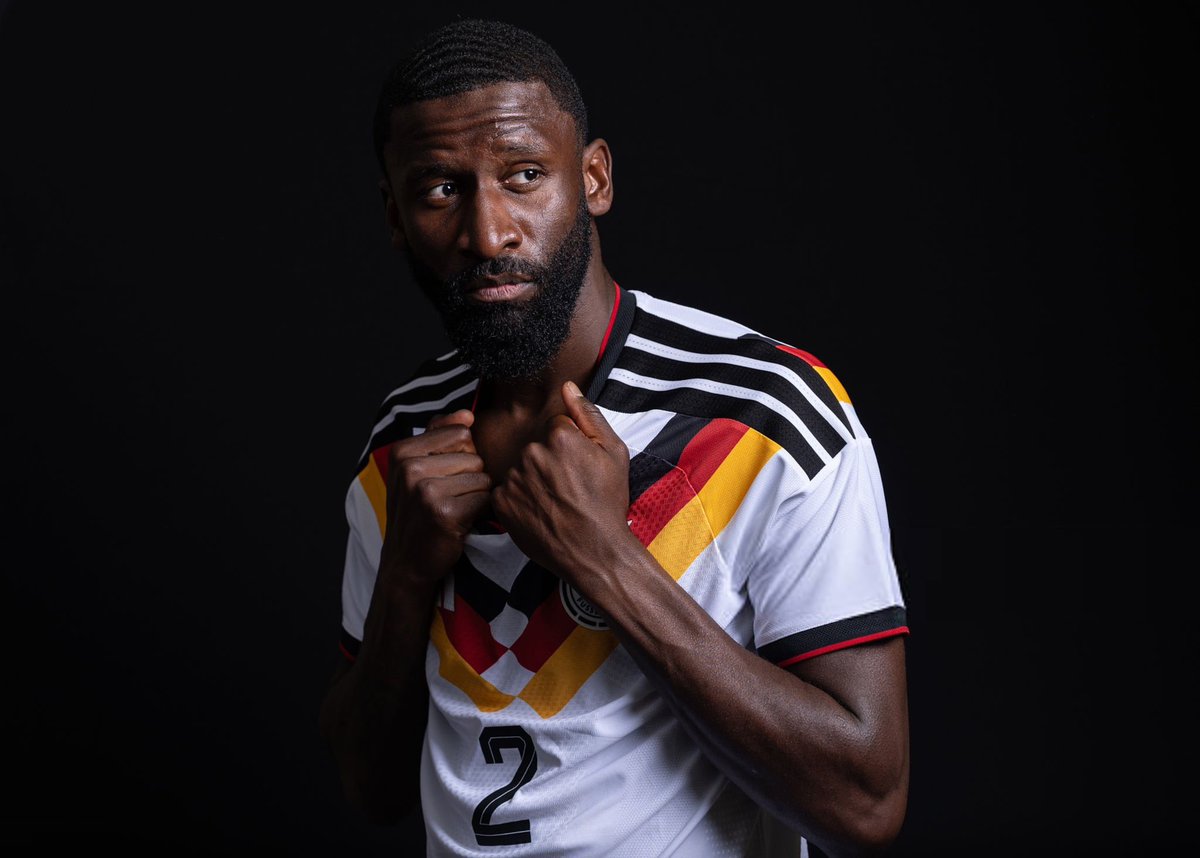 ActuFoot_'s tweet photo. 🚨 ANTONIO RUDIGER 🇩🇪 A DÉCIDÉ DE PRENDRE SA RETRAITE INTERNATIONALE !! 👋 

🗞️ @Plettigoal https://t.co/yQUnU0Qj7W