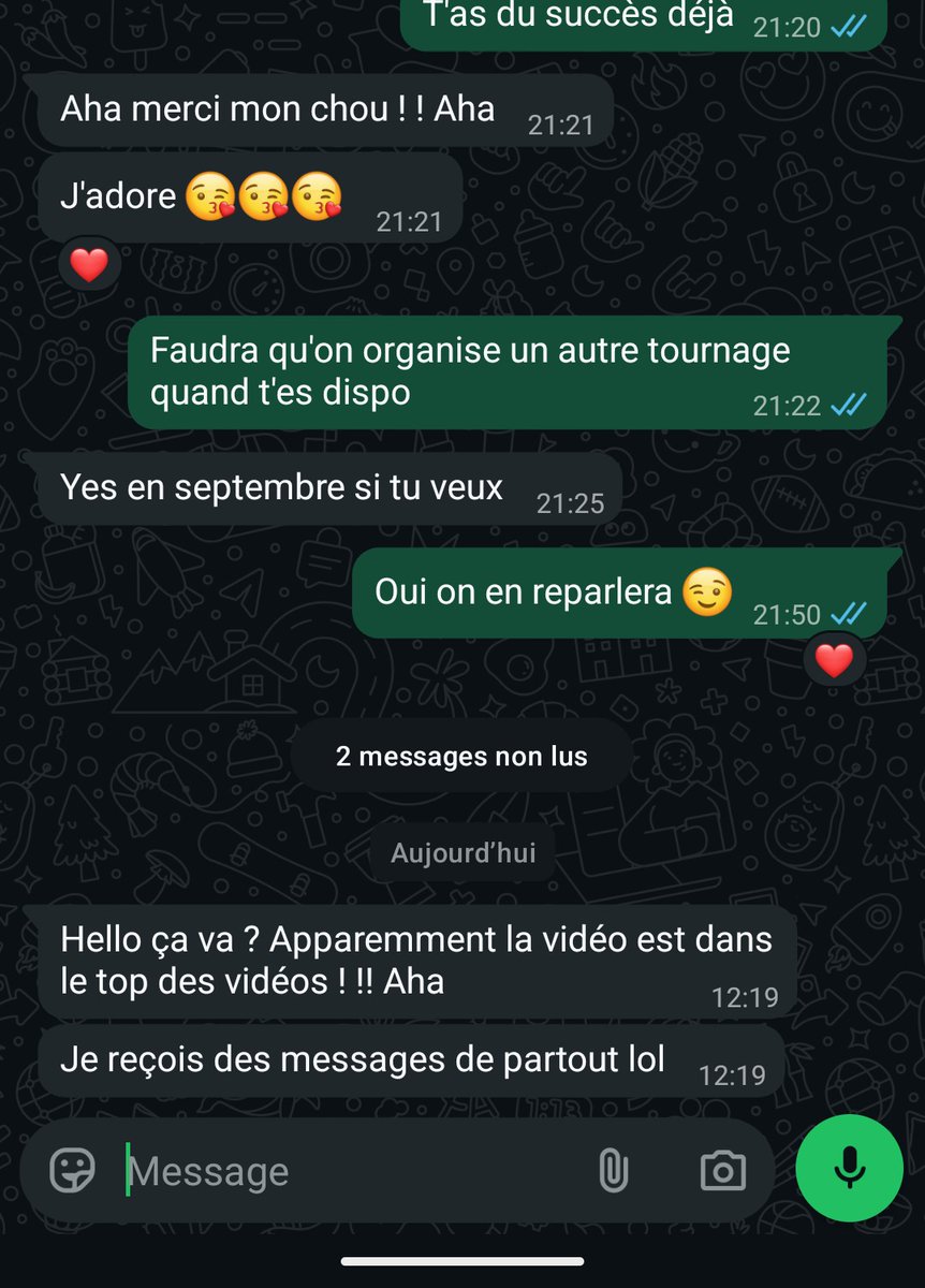 Frenchpovx's tweet photo. Les filles avec qui je tourne adorent recevoir vos petits messages 🫶 https://t.co/IrQZhNyOW2