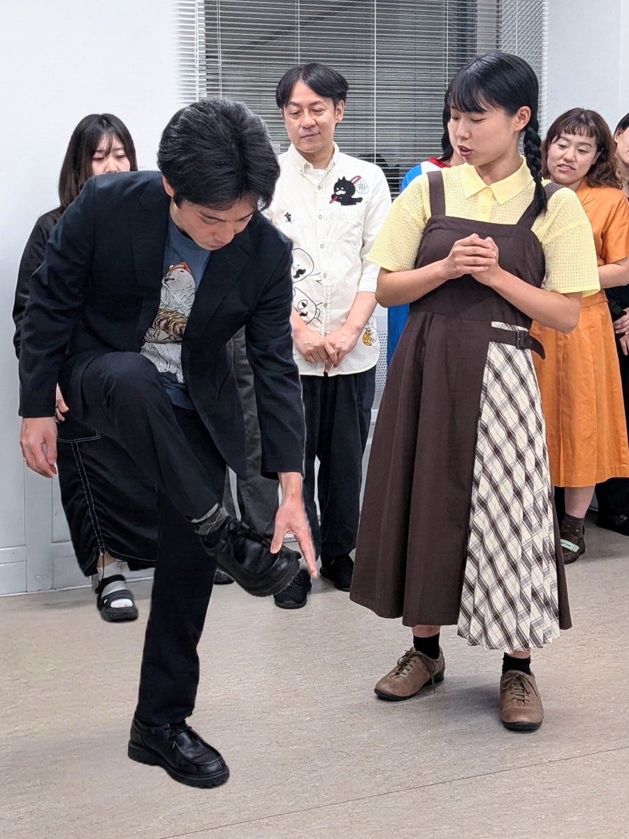 nidonen1978's tweet photo. お笑いライブ「えぐろが1番喋る時間」に参戦！　企画名に反して、こいけろさんが仕切り役を担い、一番しゃべってた😝

人数が多くて、冒頭の挨拶しか喋らなかった人もいたけど、芸人さん同士のプライベートも垣間見られて愉快な時間だった

見た目と年齢も人それぞれ。���性あふれる楽しい現場でした！ https://t.co/kz1vGaky2A