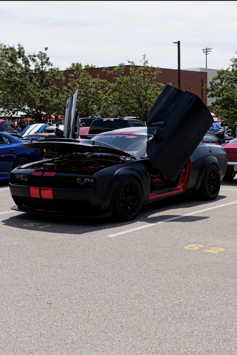 Seckman_Hoops's tweet photo. Thank you to everyone who came out to our 3rd annual dribble and drive car show it was a huge success! @jaghoopsbooster https://t.co/x5XF7plybL