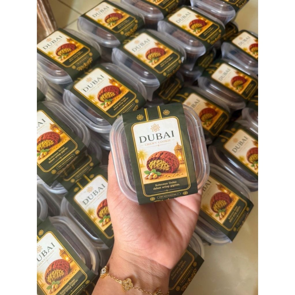 Qweensolo's tweet photo. Kue Dubai Chewy Premium dibuat dari bahan premium dengan rasa yang sudah pasti enak, pistachio asli 100%, dan tekstur chewy yang lembut dengan isian melimpah.
👉 klik buat order https://t.co/7jotRWmq4O https://t.co/6yTDmvvmxi
