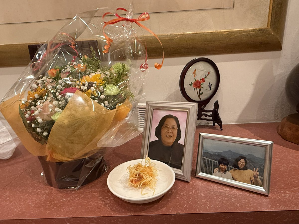 KEITA_SAWA's tweet photo. 会社の経理でレシート整理
たまに1枚全部がスタバになる時あります

行ってみたかった柏の蕎麦屋「竹やぶ」へ

実母が生きていれば74歳
今日は1日早い生誕祭を家族で（9/2生）

で、またスタバ！

満を持して、、、

私の誕生日クーポン活用してタンブラーも買って「1会計20%引」素晴らしきかな？ https://t.co/l5YVm2Fs91