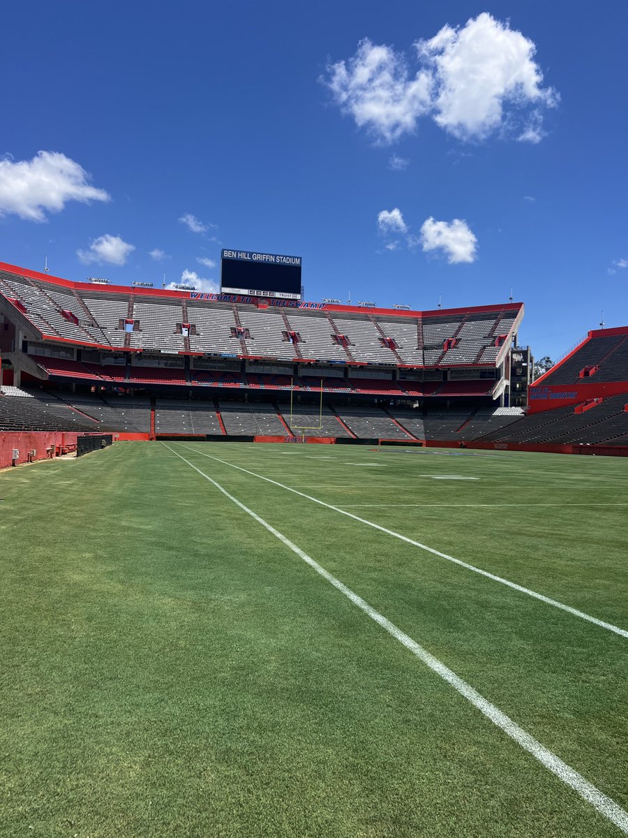 ctgatorfan81's tweet photo. NO MATTER WHAT HAPPENS SATURDAY I get to watch the Gators without Billy Napier on my sideline. 
I’ve dreamed of this day. https://t.co/osnjNLTfF8