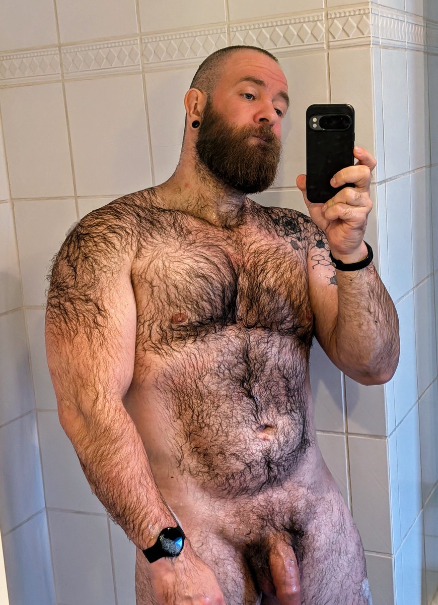S_bear89's tweet photo. The good old bathroom 🛀🏻🧖🏻‍♂️🐻  #wetbear #gaybear #musclebear #musclehairy #hairy #hairygaymen #hairygay #hairywet #cock #hairyshoulders https://t.co/RKODs3yALs