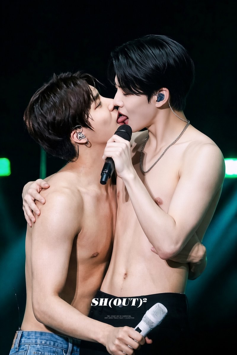 kpopai_nsfw's tweet photo. #Junkyu #Jeongwoo #Junghwan

edited by ai https://t.co/y8okVaeMio