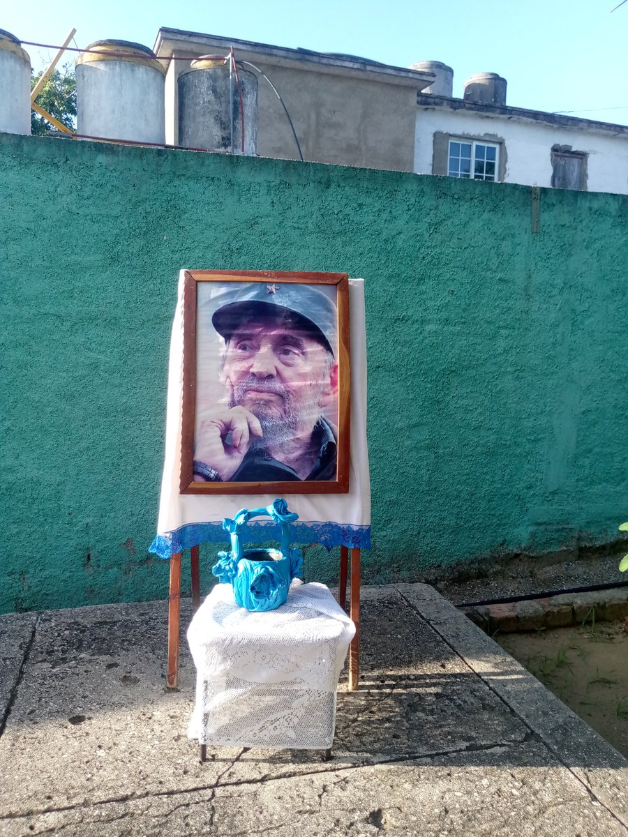 pedro_primaria's tweet photo. "Fidel por siempre"
Con entusiasmo y alegría damos
Inicio del curso escolar 2026- 2027
con un emotivo acto donde damos la bienvenida a estudiantes padres estudiantes y docentes.  #EducacionManicaragua #educacionvillclara #CubaMined https://t.co/XgL9DkkvMh