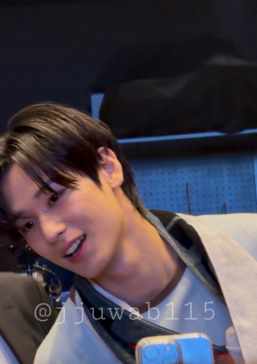 dailyljy's tweet photo. juyeon is unreal https://t.co/t3eKne0lyc