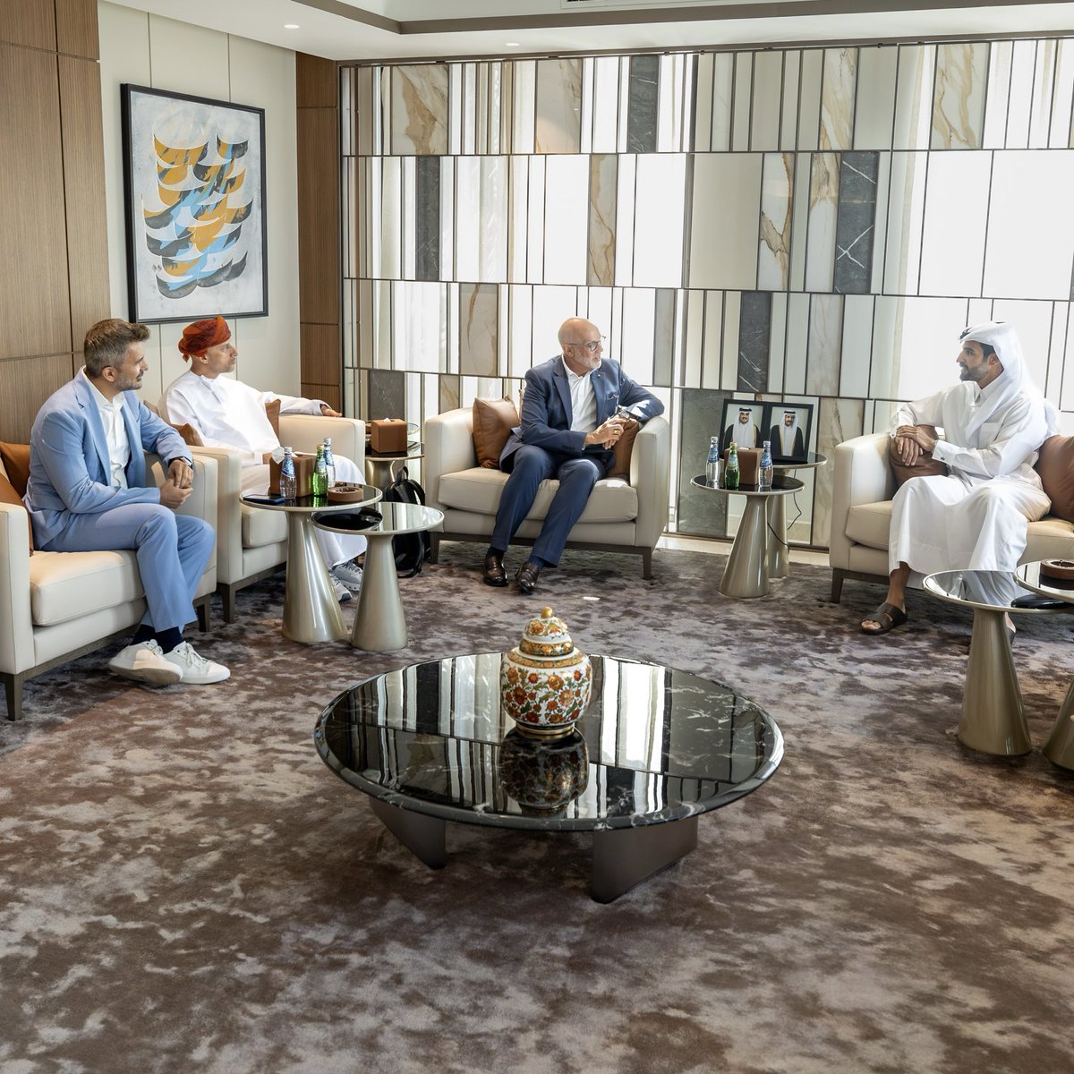 qatartourism's tweet photo. استقبل المهندس عبدالعزيز علي المولوي، الرئيس التنفيذي لـ Visit Qatar، وفداً رفيع المستوى من الرابطة العالمية لصناعة المعارض (UFI)، ضم كلاً من:
-السيد كريس سكيث أوبي، الرئيس التنفيذي والمدير العام للرابطة
-السيد سعيد سالم الشنفري، الرئيس التنفيذي لمركز عُمان للمؤتمرات والمعارض والرئيس المرتقب للرابطة لعامي 2027-2028
-السيد ناجي الحداد، المدير الإقليمي للرابطة في منطقة الشرق الأوسط وأفريقيا

بحث اللقاء سبل تعزيز العلاقات الراسخة التي تجمع بين Visit Qatar والرابطة، كما ناقش آفاق مواصلة التطوير المستمر لقطاع المعارض في دولة قطر والمنطقة. 

#قطر_للسياحة