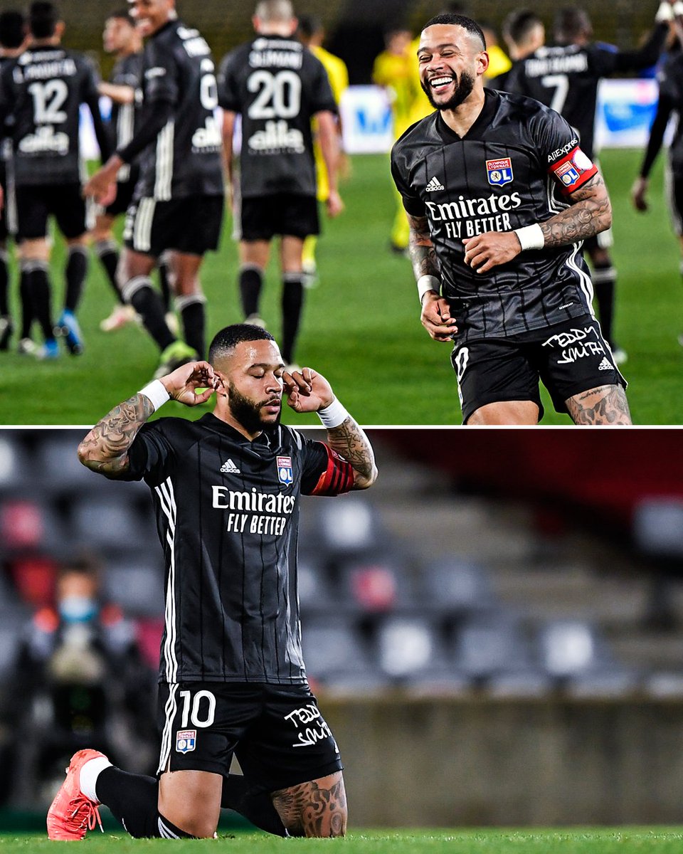 OL_Portugues's tweet photo. Memphis alvinegro em homenagem aos 116 anos do @Corinthians ⚫️⚪️🥳 https://t.co/IHaD59mwZU