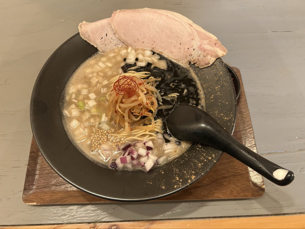 Fujiodfb's tweet photo. 宮城県気仙沼市、豚骨ラーメン「豚野郎」

…呼ばれた気がした https://t.co/dB0vE1B46p