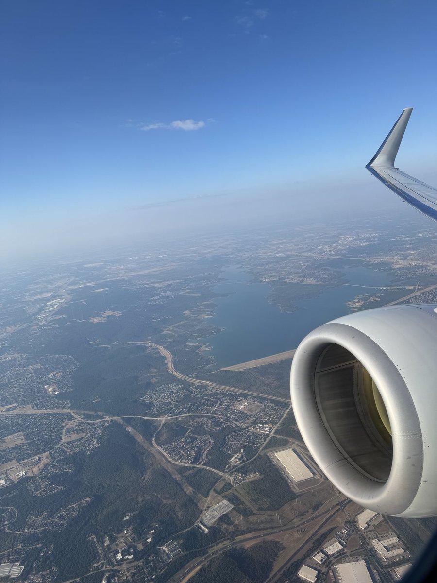 evilbrainhacker's tweet photo. Vacay! https://t.co/mA7i5LvIqm