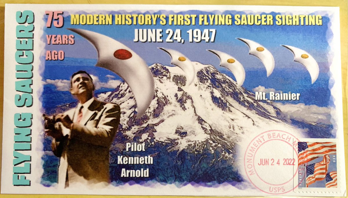 MHuntington7's tweet photo. This Coverscape 2022 “First Flying Saucer Sighting” 75th Anniversary commemorative First Day Cover souvenir stamped envelope (1 of 20) has been sighted in the UFO library! 👁️🛸 #UFOs #UFOLibrary 📚 #UFOArt ✉️ https://t.co/bRJQl71GMU