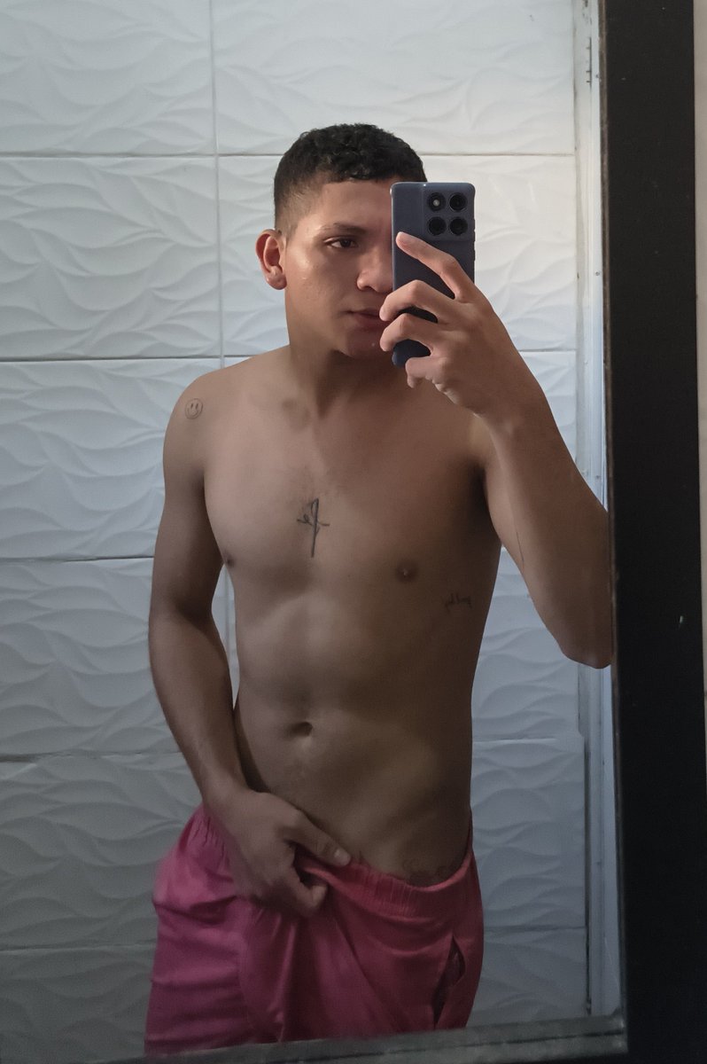pintoisaac0603's tweet photo. Que hpta calor mrc 🥵😫
Sígueme en Ig.
https://t.co/gcSoLIqsVe https://t.co/lpbA7HnxEq
