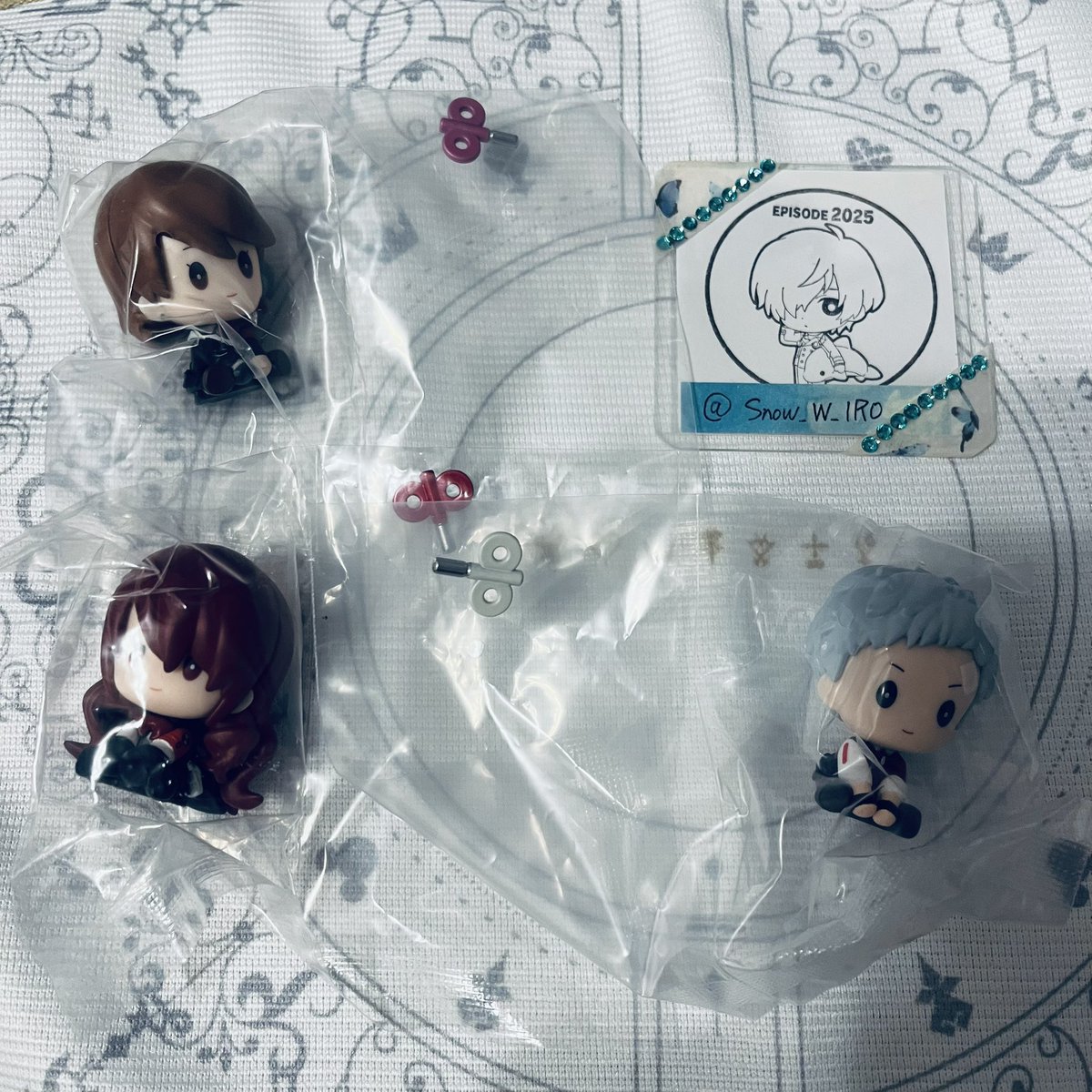 Snow_W_lR0's tweet photo. 【交換/譲渡】ペルソナ3 P3R ぺたっと ねじまきますこっと

《譲》ゆかり 美鶴 真田

《求》主人公 または定価＋送料

◇郵便or都内手渡し(9/13ハラカドまたは別日)
◇真田は主人公との交換のみ
検索からもお気軽にお声掛けください◎ https://t.co/leZMnJDOA6