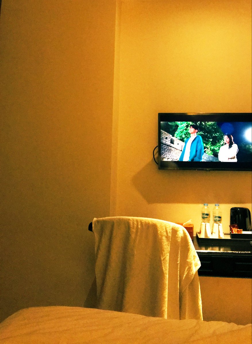 berrybeyii's tweet photo. Alone again🫠😵‍💫 https://t.co/LUCiuLm9ry