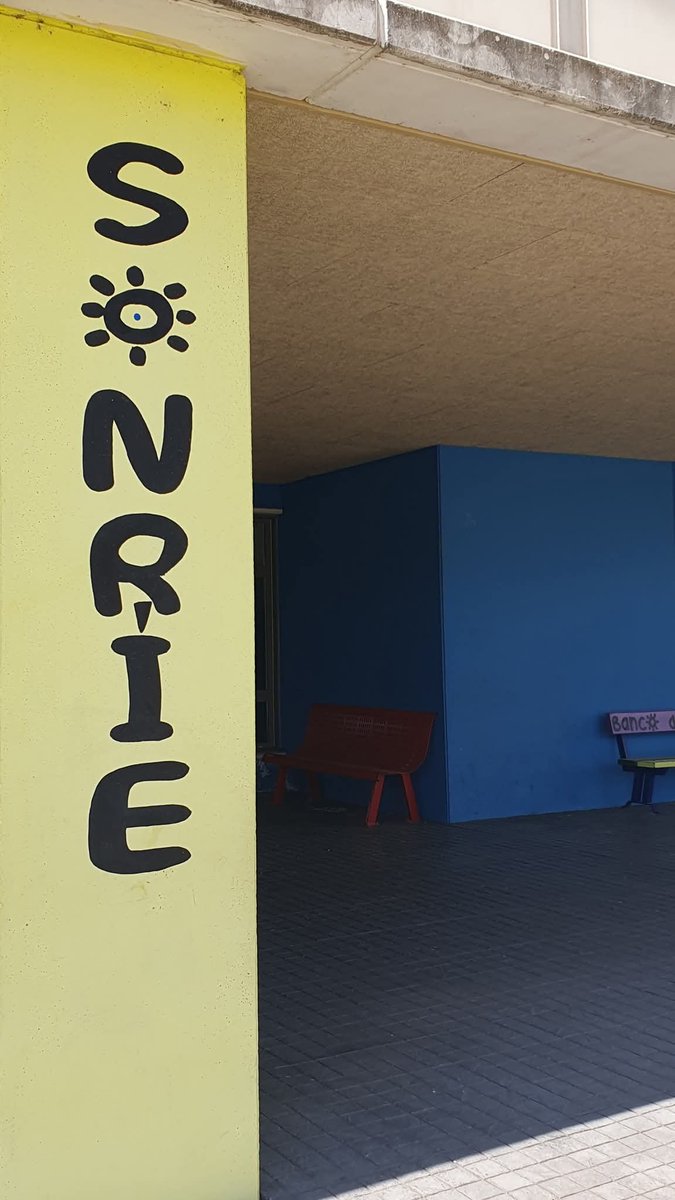 Eduard_Lpz's tweet photo. 1 de septiembre, curso nuevo, vuelta al cole. Preparando todo para recibir a los alumnos.
#vueltaalcole #1deseptiembre #ponlecorazon ❤️ https://t.co/42DPStbvQd