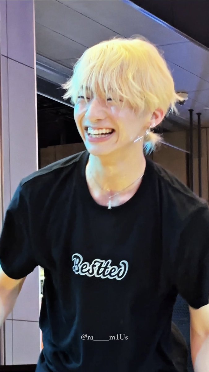 ra____m1Us's tweet photo. ゆいとくんのくしゃっって笑う笑顔がだいすき💙
ゆいとくんの笑顔見てると自然に私も笑顔になっちゃうし幸せな気持ちになる🥰🥹✨️✨️

#あざと王子にメロメロです
#ユイト #YUITO #Bestted https://t.co/MtIBaUwQMe