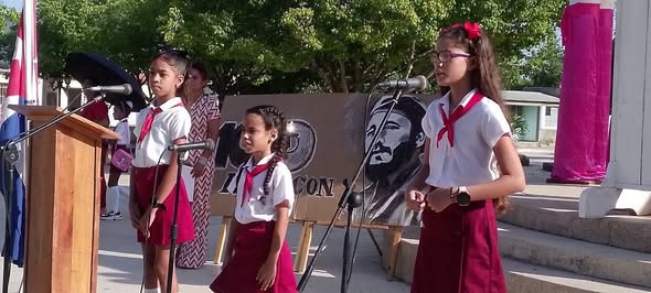 CNCTVGranma's tweet photo. #Niquero inicia el curso escolar 2026-2027 con acto y reconocimiento a educadores 📷
El municipio de Niquero dio apertura oficial al curso escolar 2026-2027, una etapa que marcará el aprendizaje de niños, adolescentes y jóvenes  del territorio.
@BarceloOrt92635 https://t.co/SgPuiWSpcX