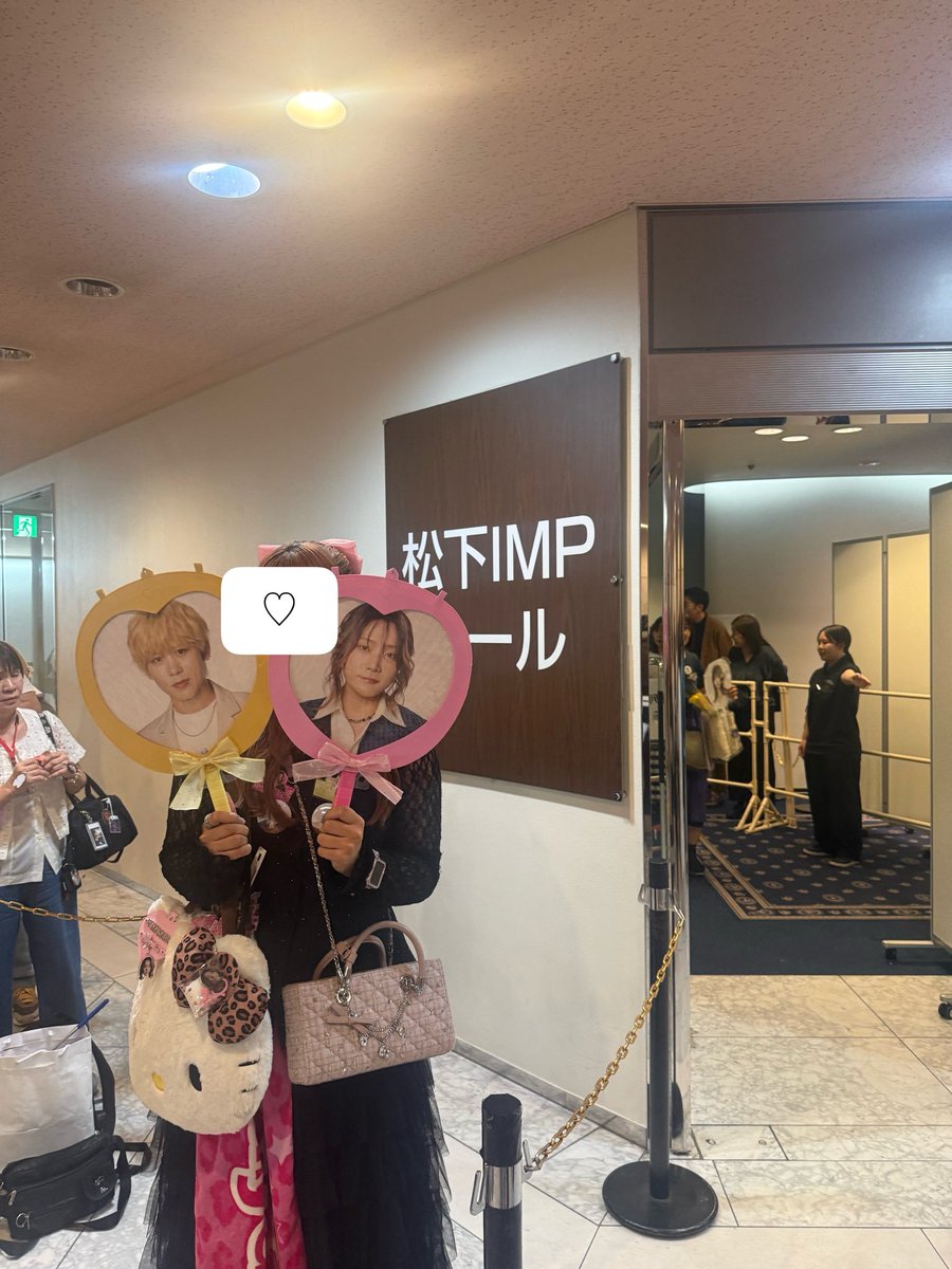 aio1101piyo's tweet photo. ｱｶｳﾝﾄなぜかロックされてたので今更😭
大阪ファンミえぐ楽しかった！
慎之介くんに質問読んでもらえたし、ﾏｻﾔｻｰﾝに「鳥かと思った」って言われるし、ﾏｻﾔｻｰﾝと朝遭遇できたし幸せすぎてඉ_ඉ目印チャームﾏｻﾀｸばっか出るのおもろすぎる😂アンコールも頑張った！
#KaWang https://t.co/Ua3YYk06Yv
