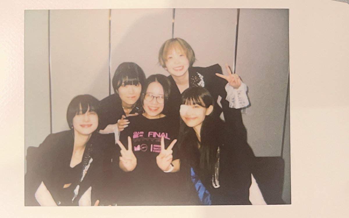 murata_fp77's tweet photo. ゆっくり消化して、最後の楽しい思い出で満たして蓋を閉じよう
、、、っと思ったけどやっぱり寂しいが勝つ！もう会えないと思ったらまた寂しい気持ちが湧いてきた、寂しい！けどもうお別れだ

ExWHYZ大好き　ありがとう
みんな元気でいてね https://t.co/NQBdgYS3B2