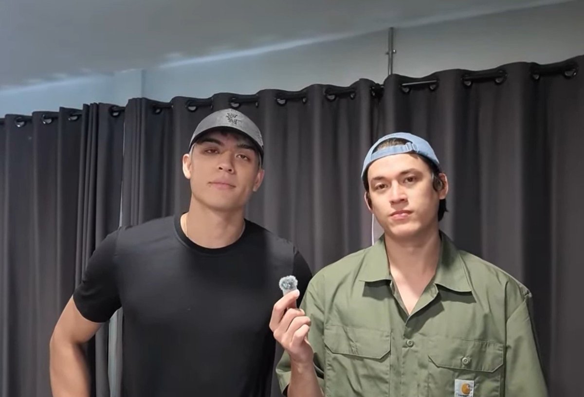 littlesmile4422's tweet photo. Ok but the size difference...🤭

#JossGawin #จอสกวิน
#RoundOneSeries https://t.co/LPaBWWIBFL
