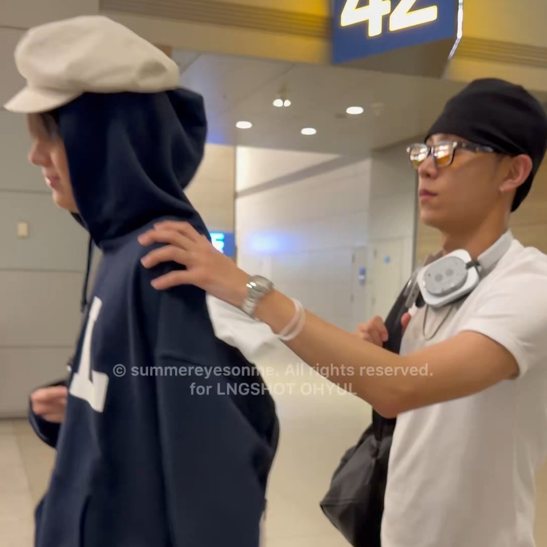 Ryuluv3r's tweet photo. I cannot believe....omg these both one dating rumour out and they have been going crazyyyyyyyyy 😭😭😭😭😭😭😭😭😭😭😭😭😭 https://t.co/jBE3IqIoAp