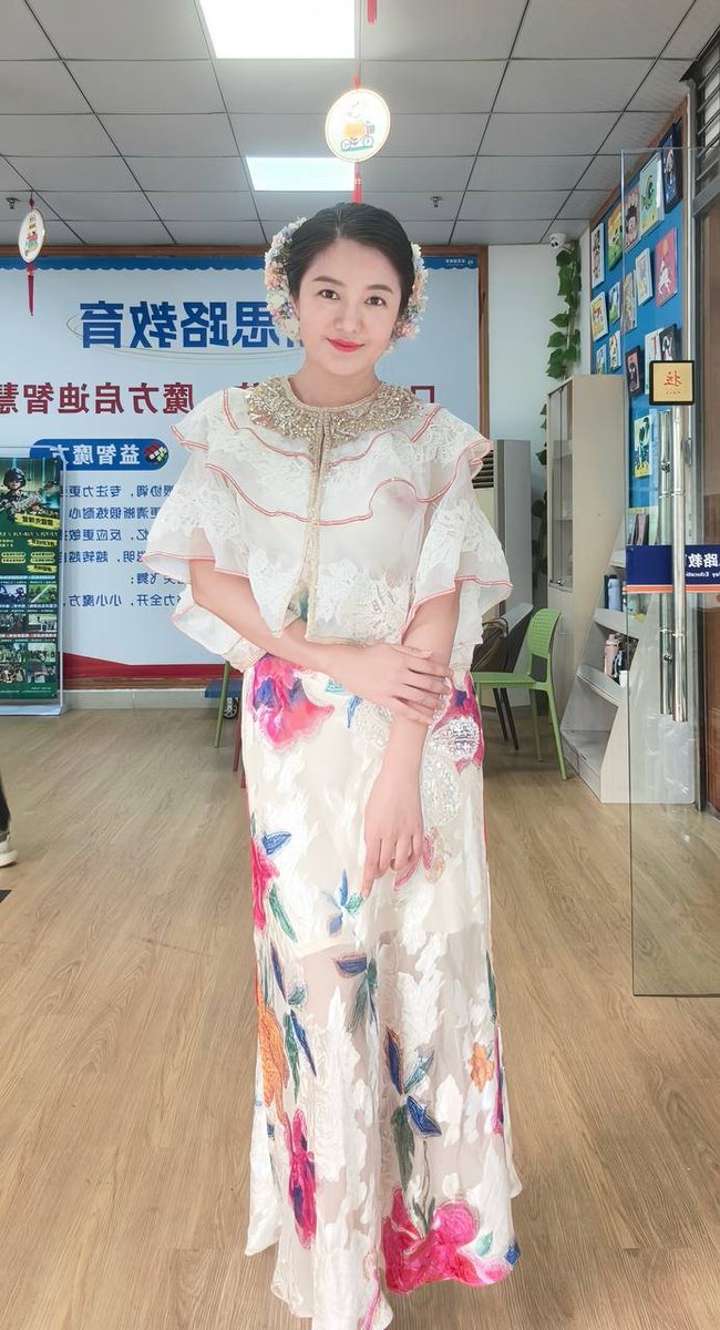 hothotaoca's tweet photo. 虽然已经30多了，但还是想走性感路线   生理需要释放，是因为女人要滋润，不然老的快。 https://t.co/srj5aH8Ps8