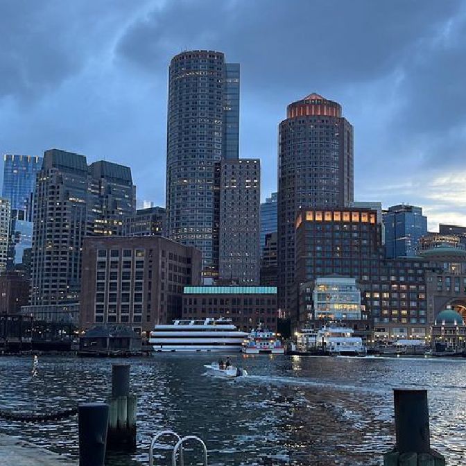 thinkpackage's tweet photo. A view that never asks for filters.
.
.
#bostonskyline #cityscape #bostonharbor #designinspo #visualnarrative https://t.co/FAAP1Kvsyo