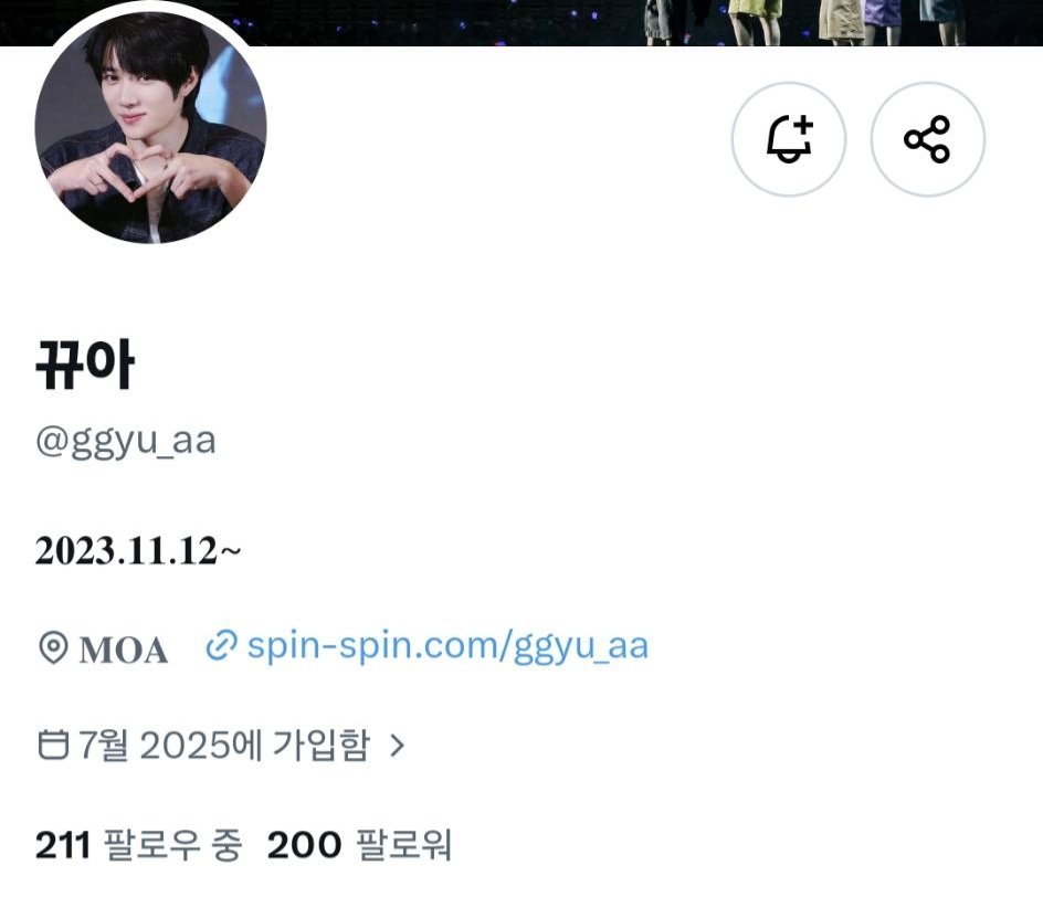ggyu_aa's tweet photo. 200괄 자축🎉
 잡아준 냐웅언니 고마어♥︎ https://t.co/n5Le5yclgb