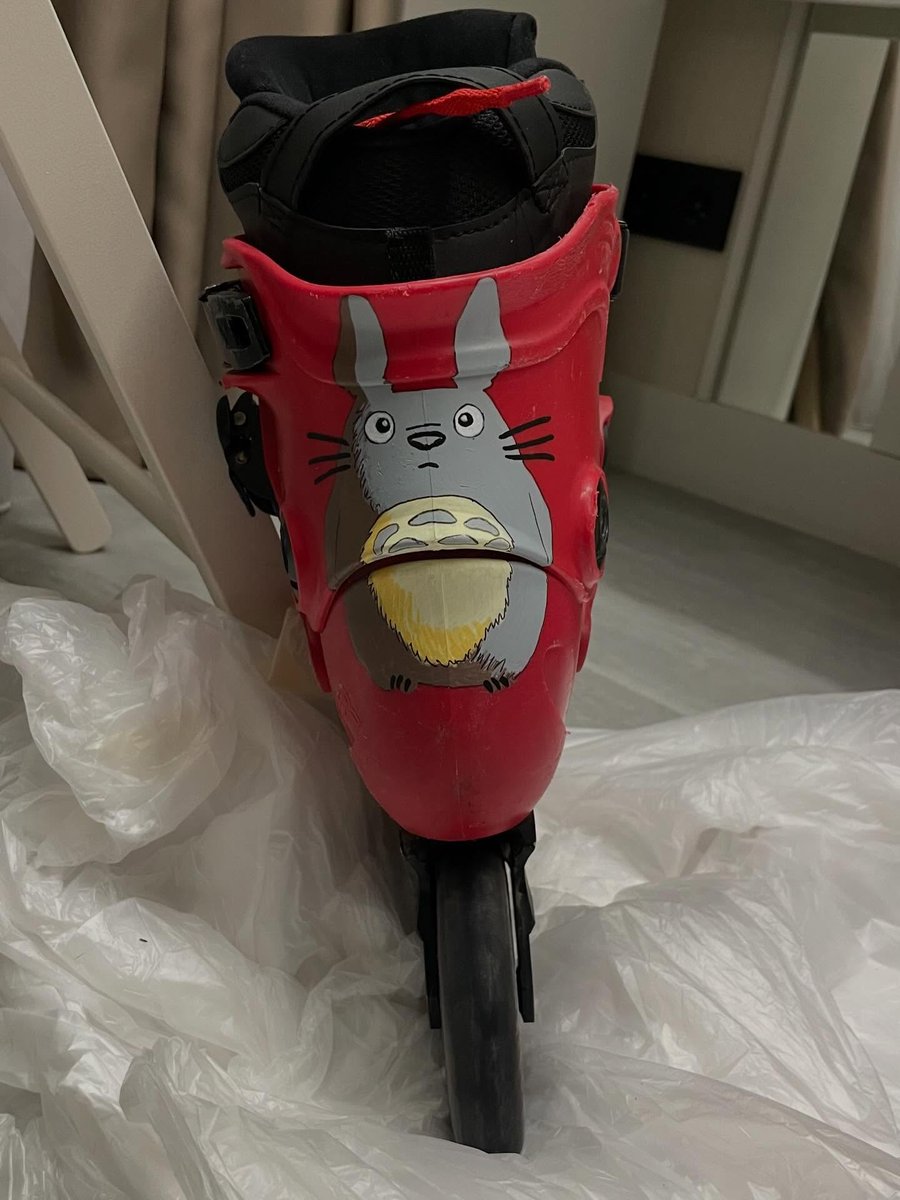 homo8888's tweet photo. 手がうずうずしてた😀 
ついに私のかわいい子たちに取りかかれた😍 
チュメニでこのローラースケートを履いて滑るよ。こんなの持ってるのは私だけ😎 
これは始まりにすぎない。これから絵でいっぱいにしていく🌈 
このかわいさにいいねしてね🙌🏻🩷 
材料 https://t.co/pe4iDTW8pZ