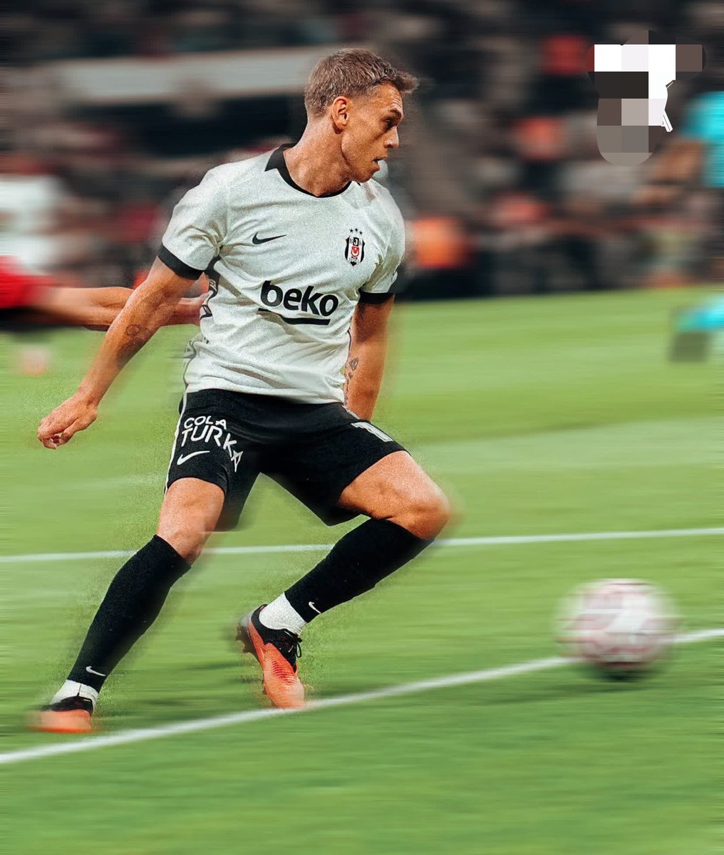 Afcmex_'s tweet photo. 🚨Leandro Trossard is still searching for his first goal or assist at Beşiktaş. 

🔸The Belgian player has played 5 times for the Turkish team but has not yet scored a goal or made his first assist for the new team. 

🔸Yesterday, Beşiktaş had an impressive 6-2 win against Çorum. Trossard played a standout role on the left flank of the Turkish team. He created 3 chances for his teammates, including one clear opportunity that Dusan Vlahovic couldn't capitalize on. He is also the player who has made the most successful dribbling attempts among all players on the field (4 times). 

🔸Wishing Trossard good health, hoping he soon opens an account at Beşiktaş and will have many more victories to compete for titles. 

#COYG #AFC
