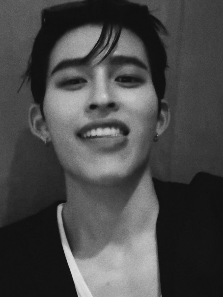 awboyy_'s tweet photo. เฮียปอนด์กลับมาหนิ https://t.co/PbGLVKKyYT