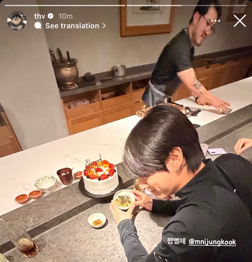 kvsfic's tweet photo. yung jk pc lang kadate mo sa jk day tas bigla kang nilapagan ni thv na kadate niya yung totoong jungkook hahshahaa sana pala natulog n lng ako 😓 https://t.co/TZyT2AHUQy