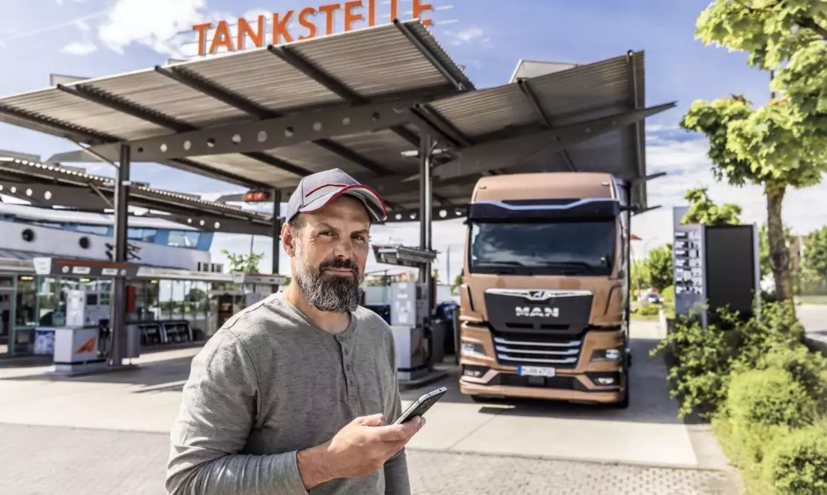 NETVLtd's tweet photo. With the MAN Driver App, drivers of MAN trucks and other truck brands can make contactless transactions for refuelling and parking.  

Find out more - https://t.co/aEfusGF0uh 

#MAN #FriverAp https://t.co/V1LWbt28iy