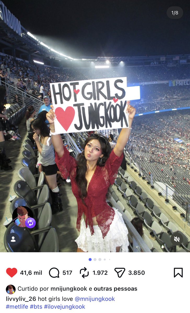 JeonJungkook_BR's tweet photo. SIM! Jungkook repostando uma fã com o cartaz:

“HOT GIRLS LOVE JUNGKOOK” 🥰 https://t.co/IoL9VkcoxQ